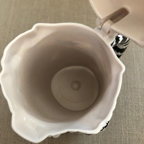 Greatest Show on Earth White Tiger Flip Top Mug - Picture 5 of 8